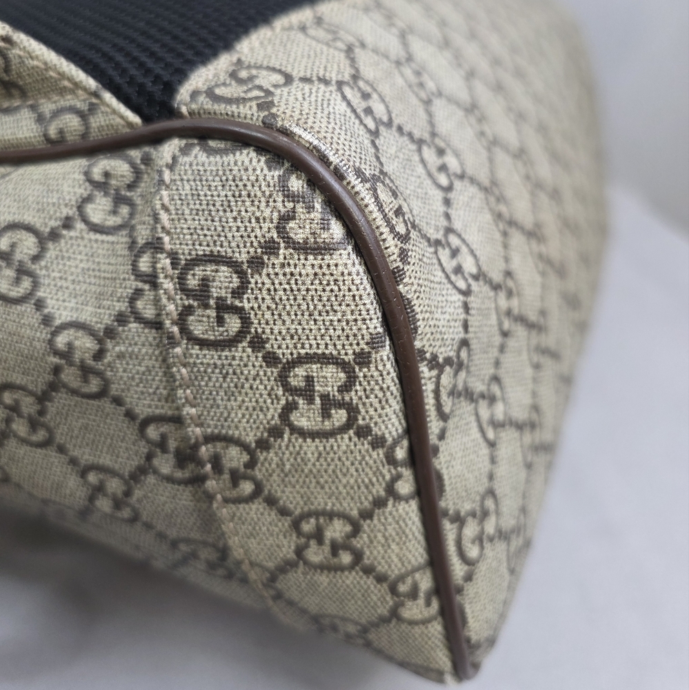 ✨️GUCCI GG Supreme Web Insect Backpack - Picture 11 of 16